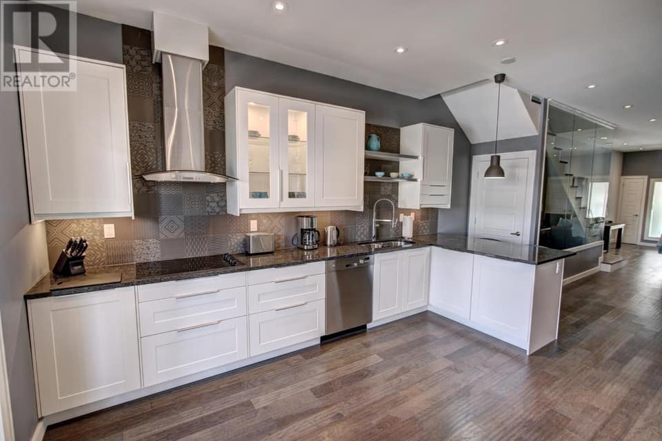 48 Brine Street, photo 11 of 33