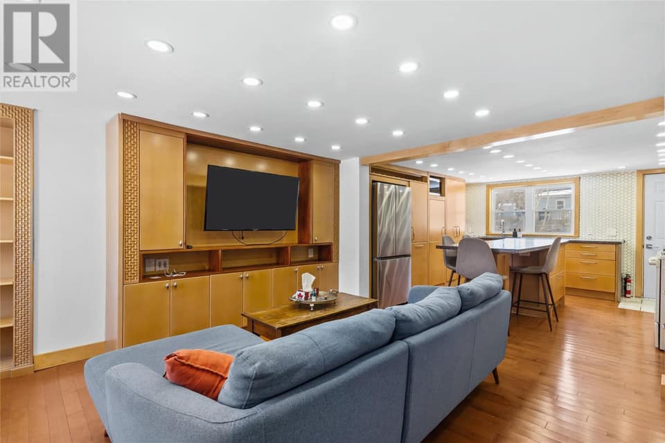 39 Spencer Street, photo 11 of 24