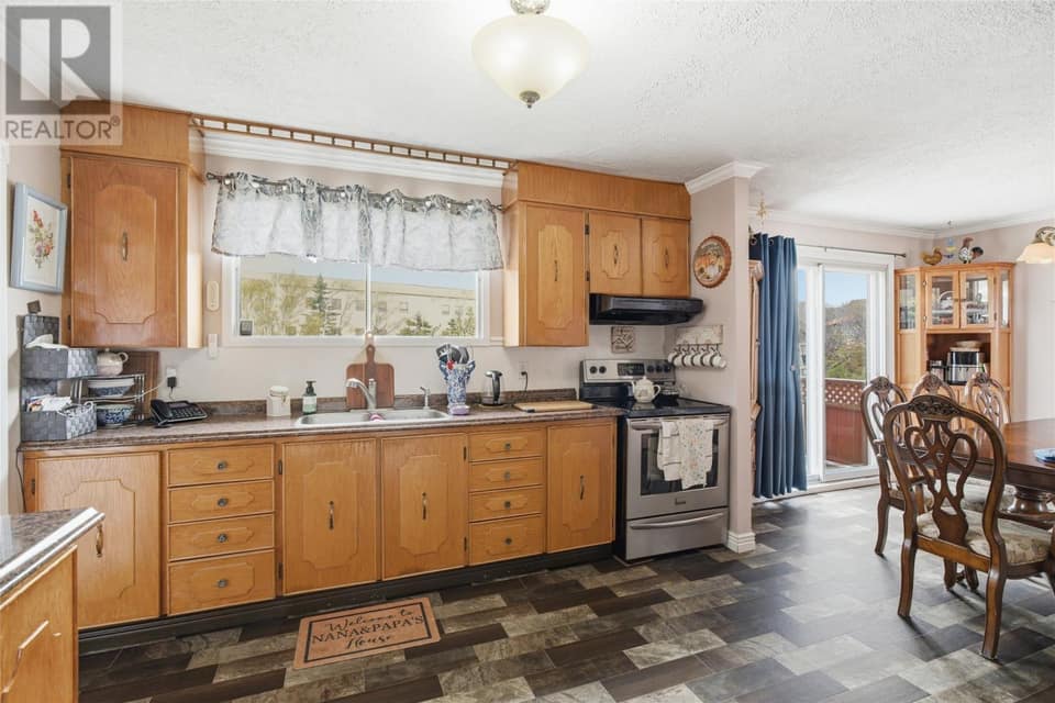 1190 Topsail Road, photo 31 of 34