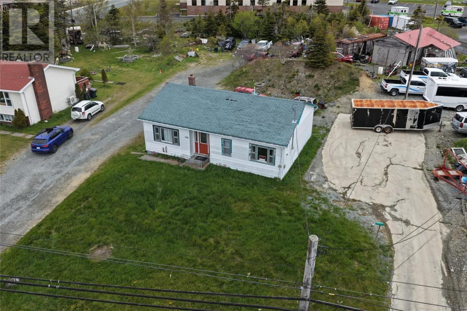 1186 Topsail Road, photo 2 of 15