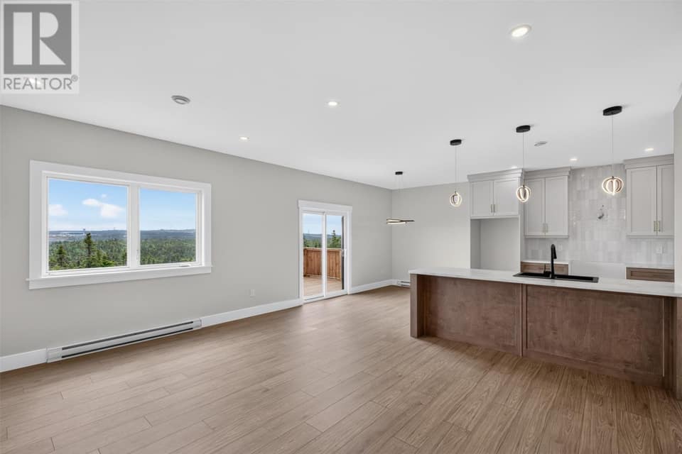 99 Trenton Drive, photo 10 of 50