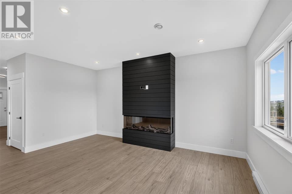 99 Trenton Drive, photo 8 of 50