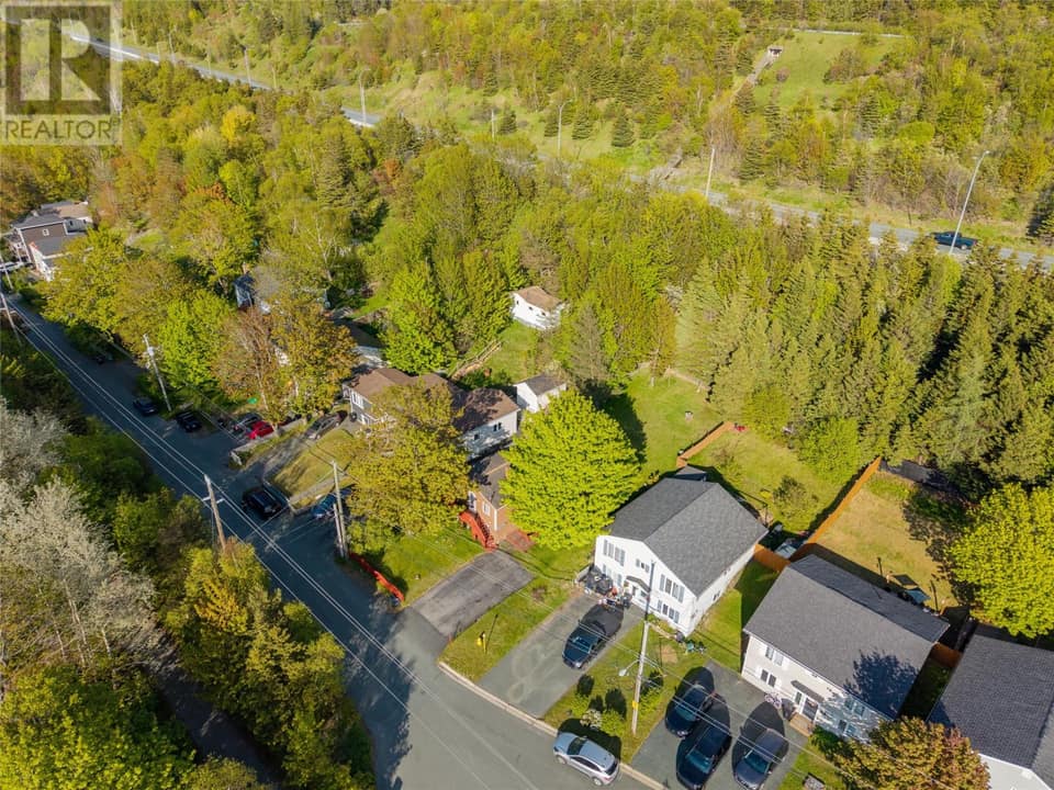 41 Hillview Drive, photo 12 of 14