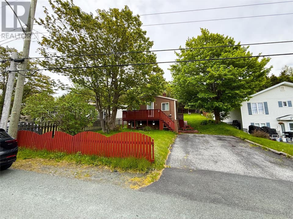 41 Hillview Drive, photo 5 of 14
