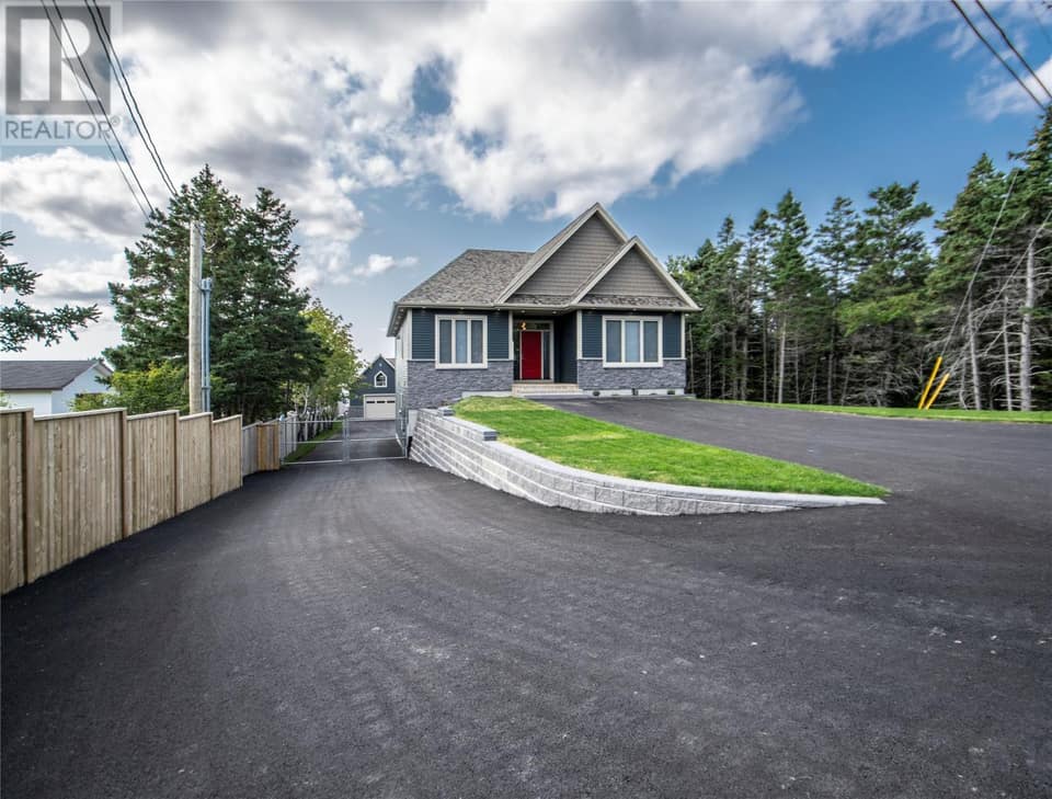22 Indian Pond Drive, photo 1 of 50