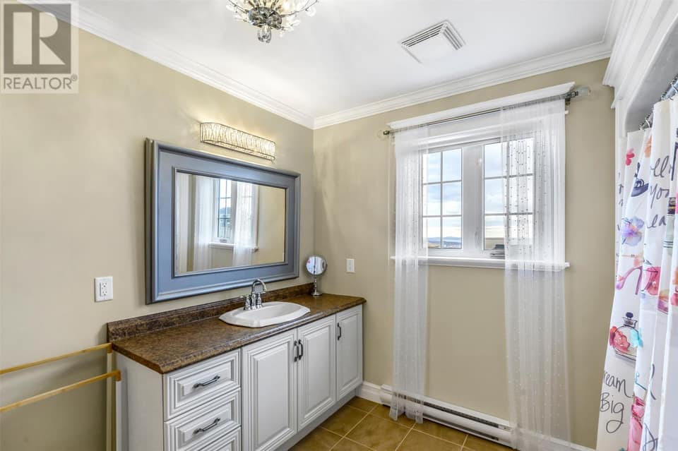 133 Ridgewood Drive, photo 35 of 47