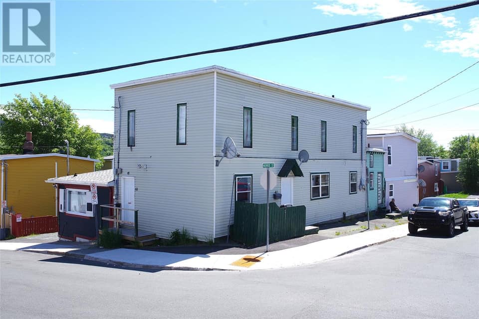 41 Monroe Street, photo 2 of 21