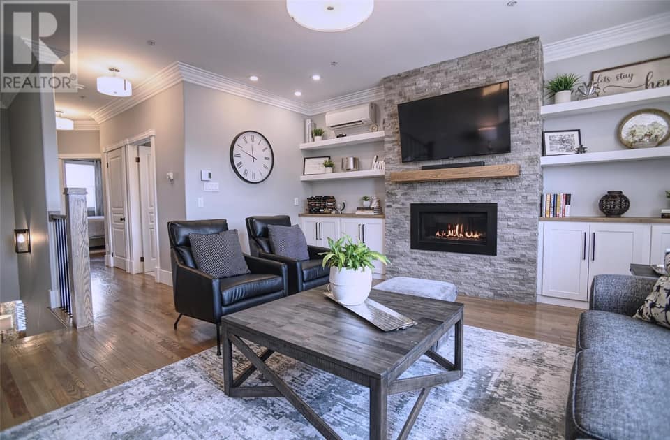 63 Bond Street, photo 13 of 48