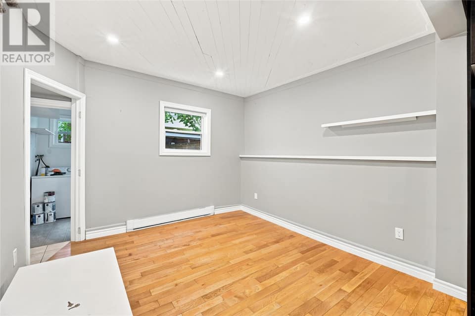 13 McFarlane Street, photo 5 of 13