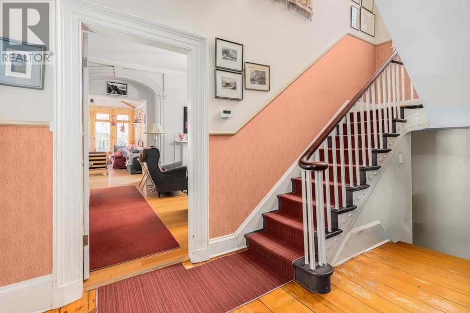 54 Circular Road, photo 11 of 28
