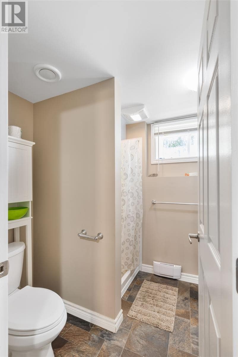 192 Elizabeth Avenue, photo 22 of 29