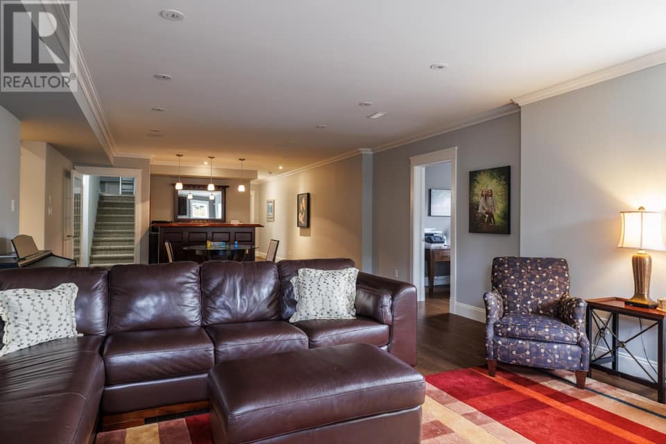 6 Stoneley Place, photo 38 of 46