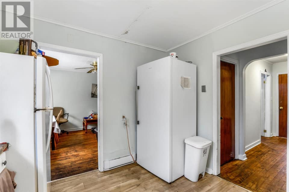 285 Elizabeth Avenue, photo 11 of 31