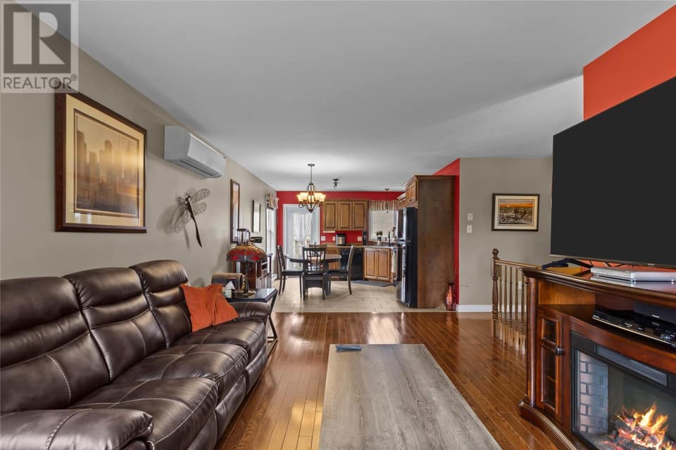 57 Peacock Place, photo 5 of 17