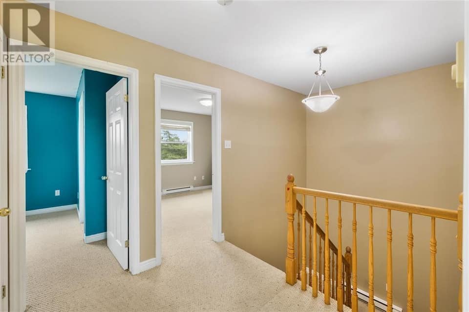 331 Stavanger Drive, photo 13 of 30