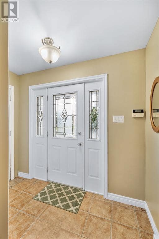 331 Stavanger Drive, photo 5 of 30