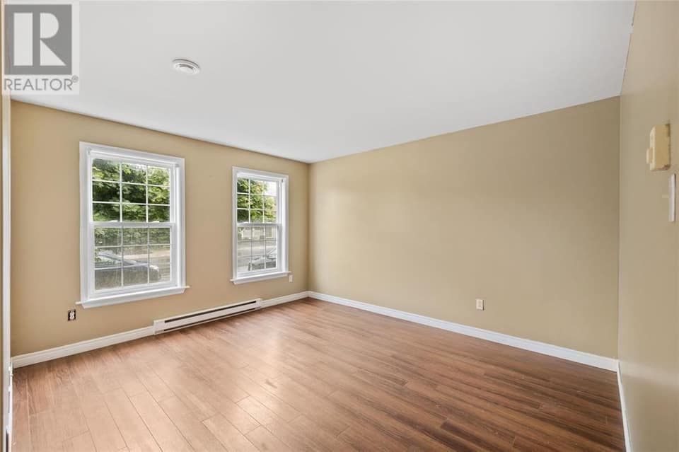 331 Stavanger Drive, photo 6 of 30