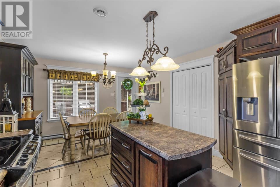 11 Whelans Crescent, photo 12 of 50