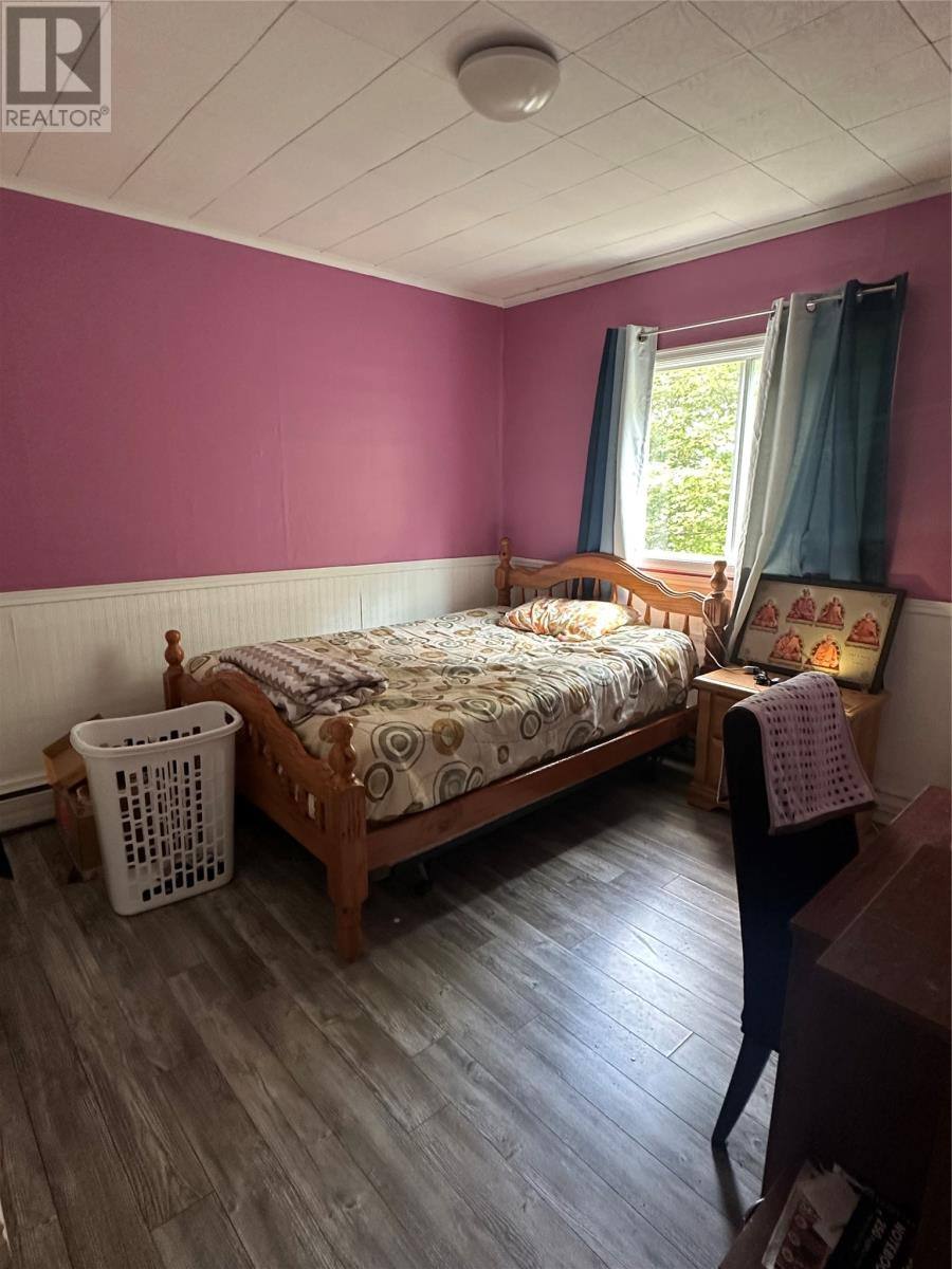 12 Blatch Avenue, photo 10 of 39