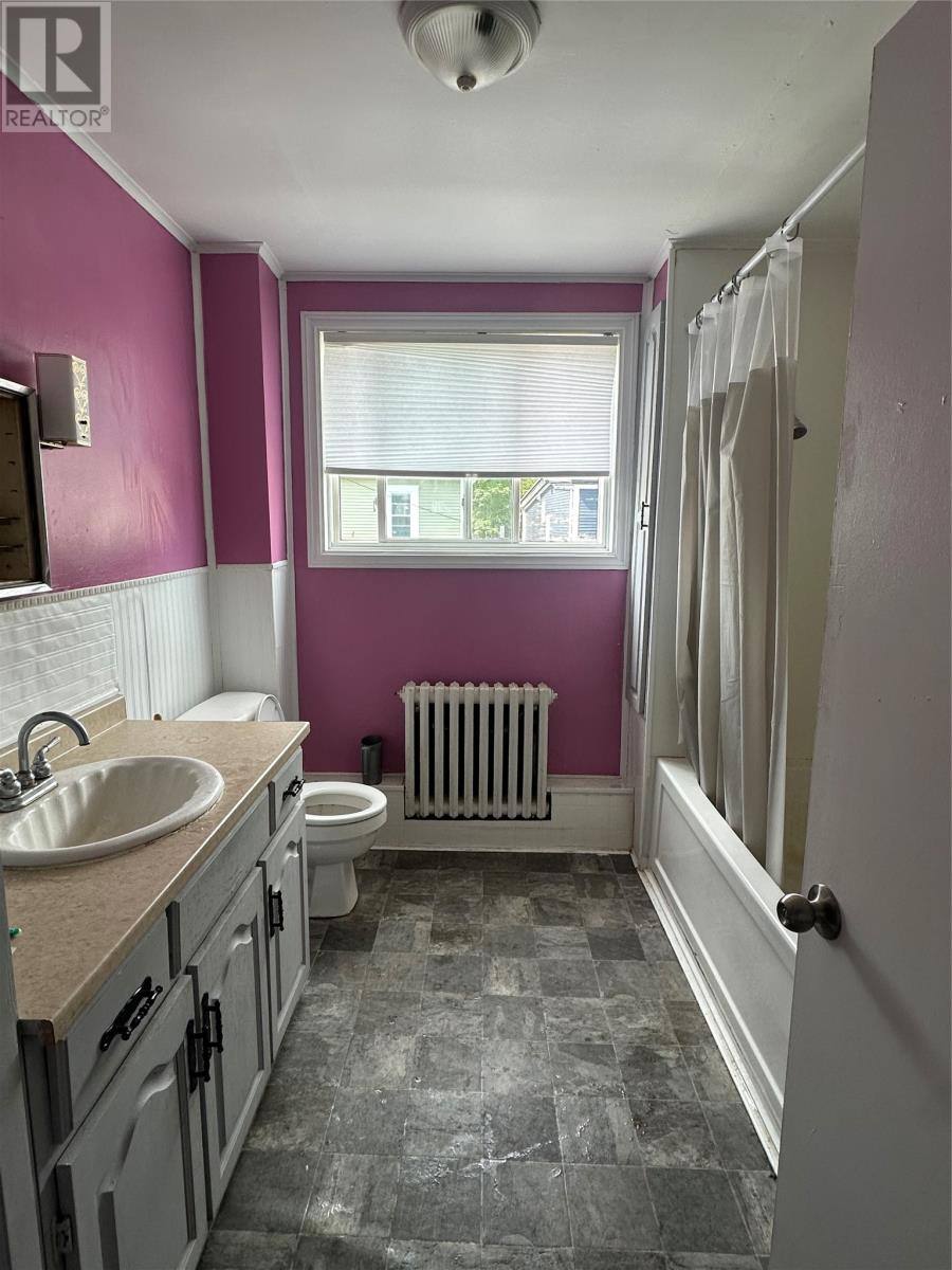 12 Blatch Avenue, photo 12 of 39