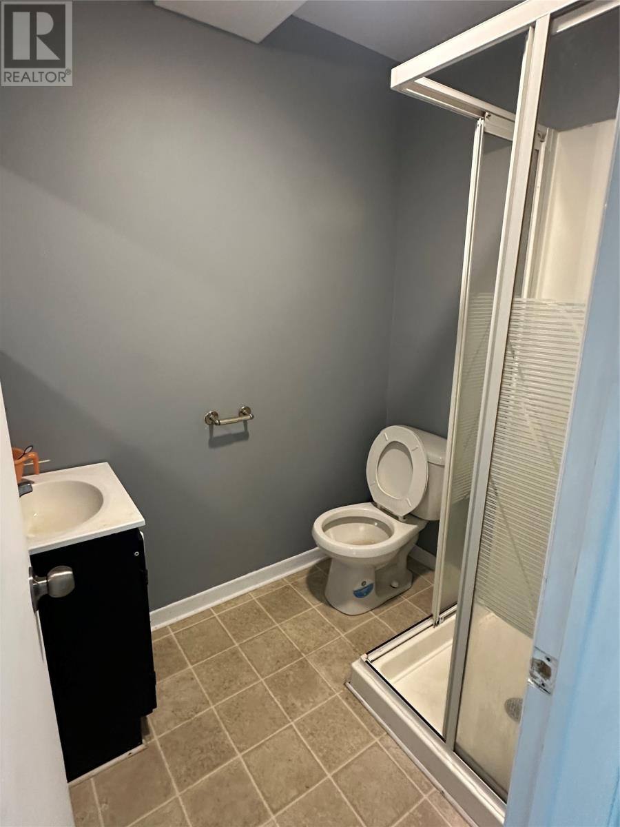 12 Blatch Avenue, photo 20 of 39