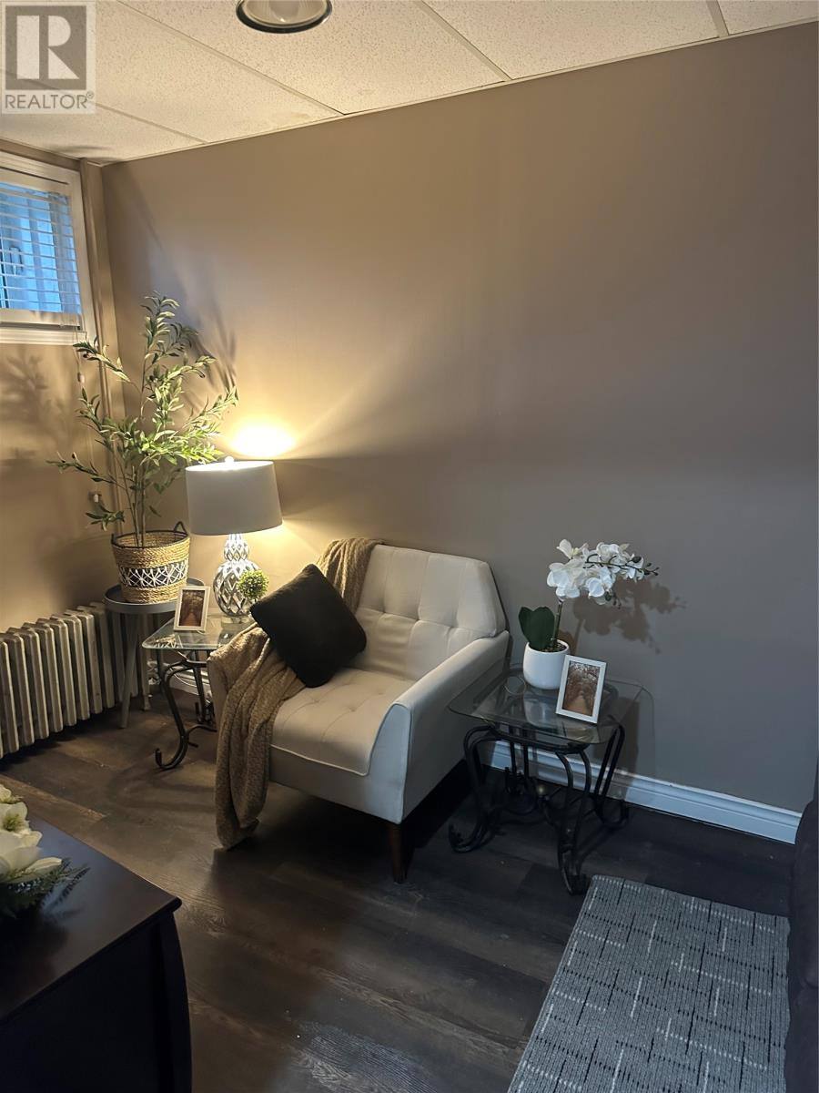 12 Blatch Avenue, photo 23 of 39