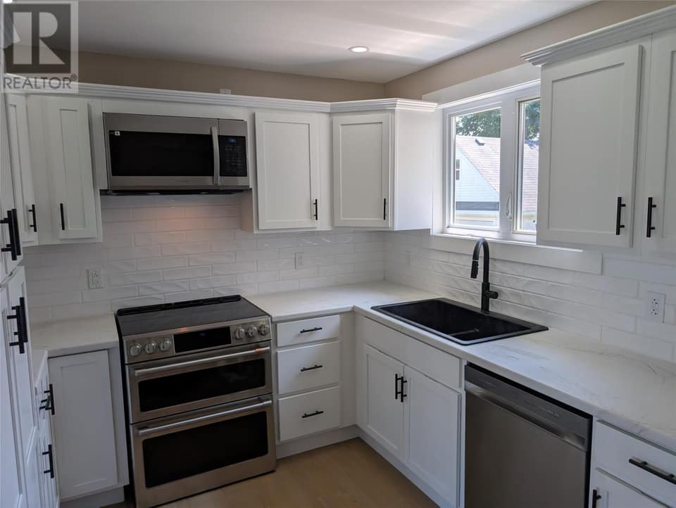 7 Norman Drive, photo 12 of 22