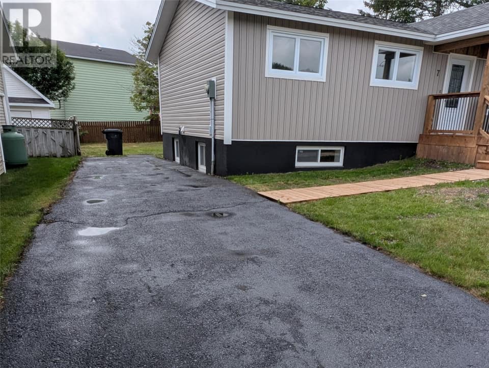 7 Norman Drive, photo 7 of 22