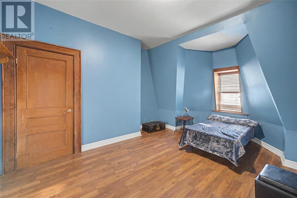 14 Mcdougall Street, photo 30 of 41