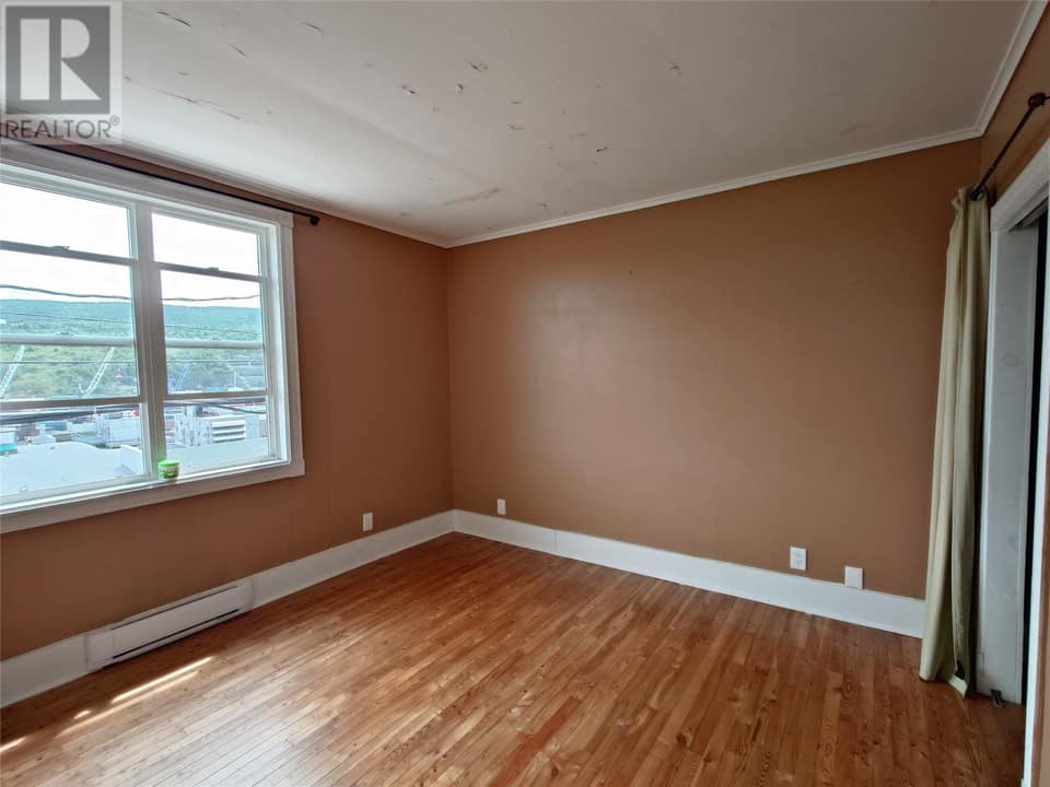 8 Central Street, photo 6 of 9
