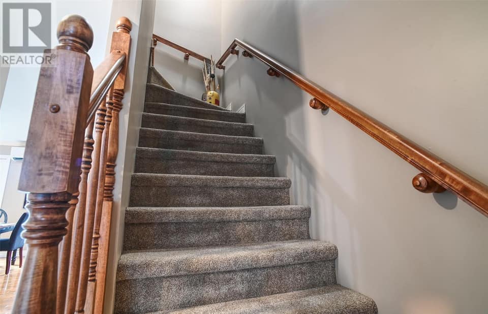 130 Green Acre Drive, photo 15 of 38