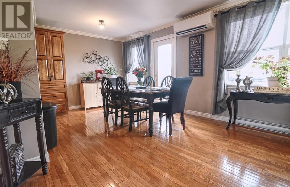 130 Green Acre Drive, photo 8 of 38