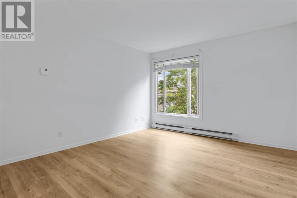 3 New Pennywell Road Unit#203, photo 3 of 10