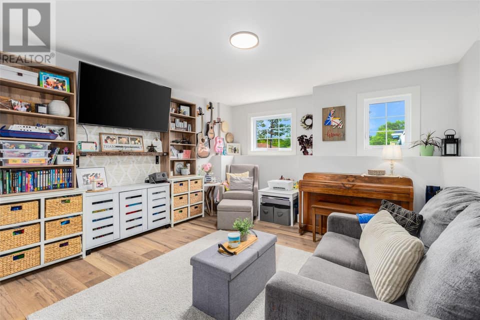 4 Tilleys Road, photo 17 of 35