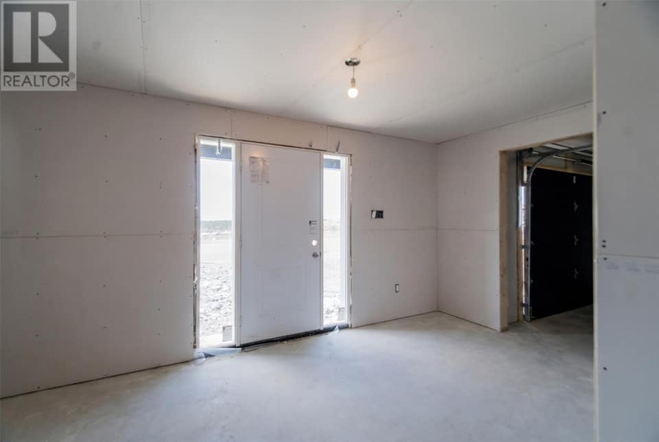 107 Sgt Donald Lucas Drive, photo 14 of 26
