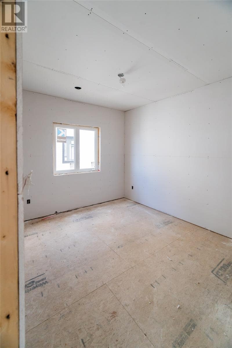 107 Sgt Donald Lucas Drive, photo 5 of 26