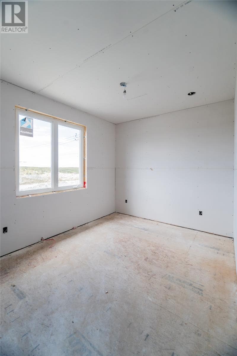 107 Sgt Donald Lucas Drive, photo 8 of 26
