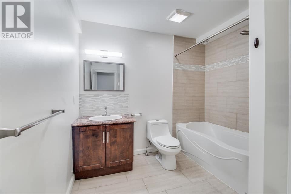 239 Craigmillar Avenue Unit#103, photo 5 of 13