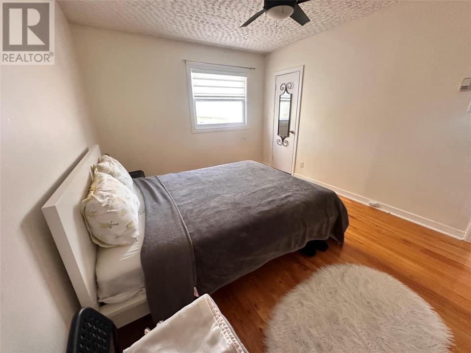 16 Hatcher Street, photo 19 of 27