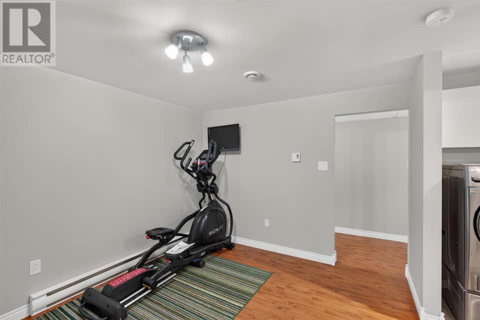40 Ranger Avenue, photo 28 of 49