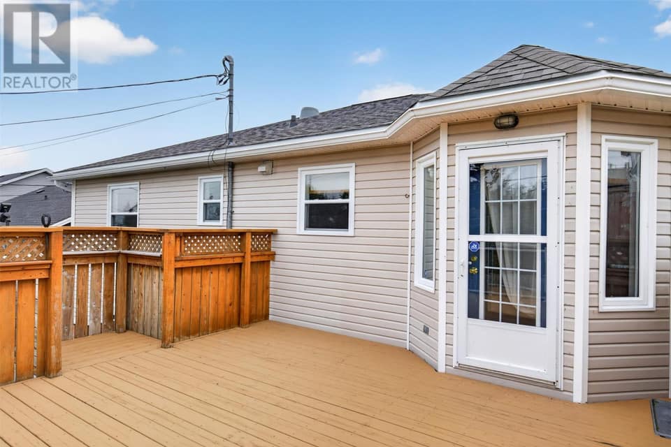 40 Ranger Avenue, photo 40 of 49