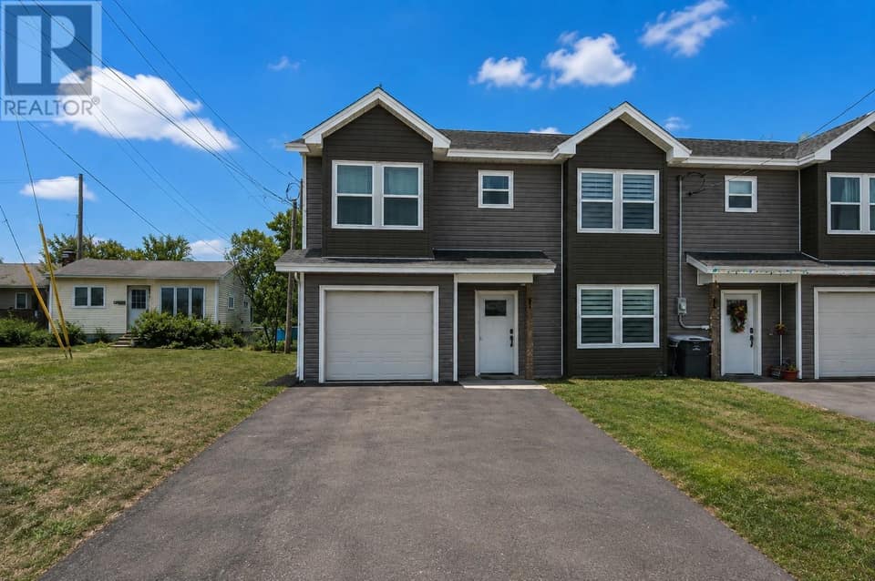43 Paradise Road, photo 1 of 10