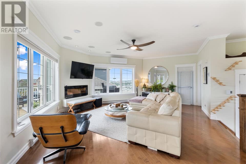 30 Sgt Donald Lucas Drive, photo 11 of 49