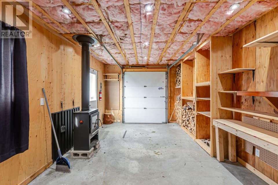 28 Kenai Crescent, photo 13 of 46