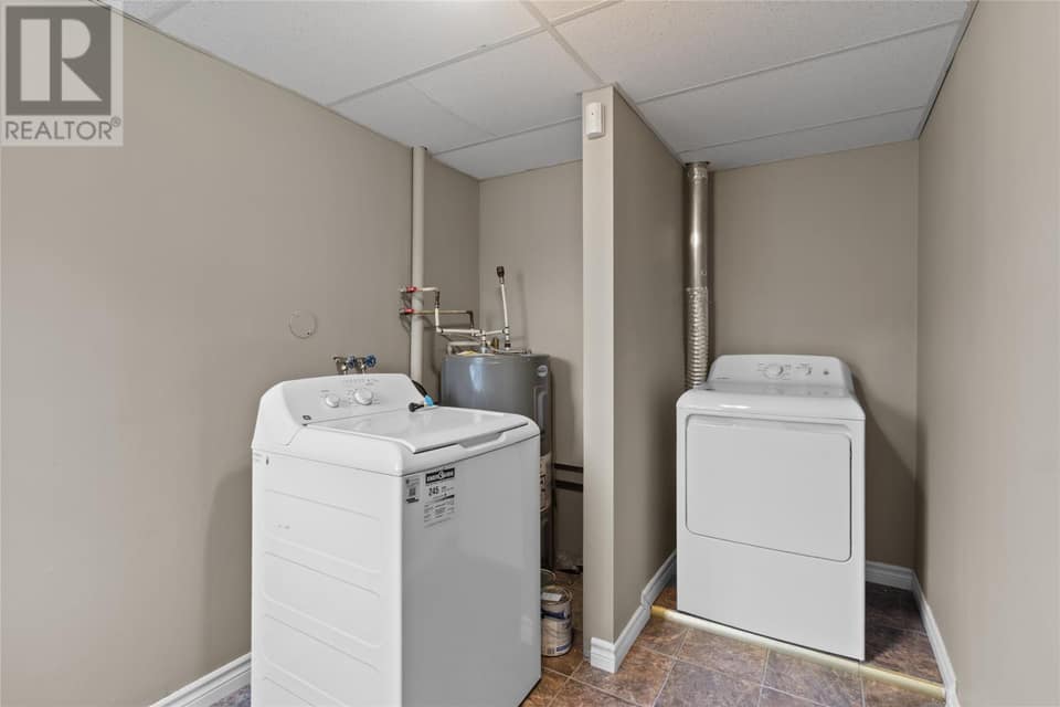 6 Riverview Avenue, photo 15 of 33