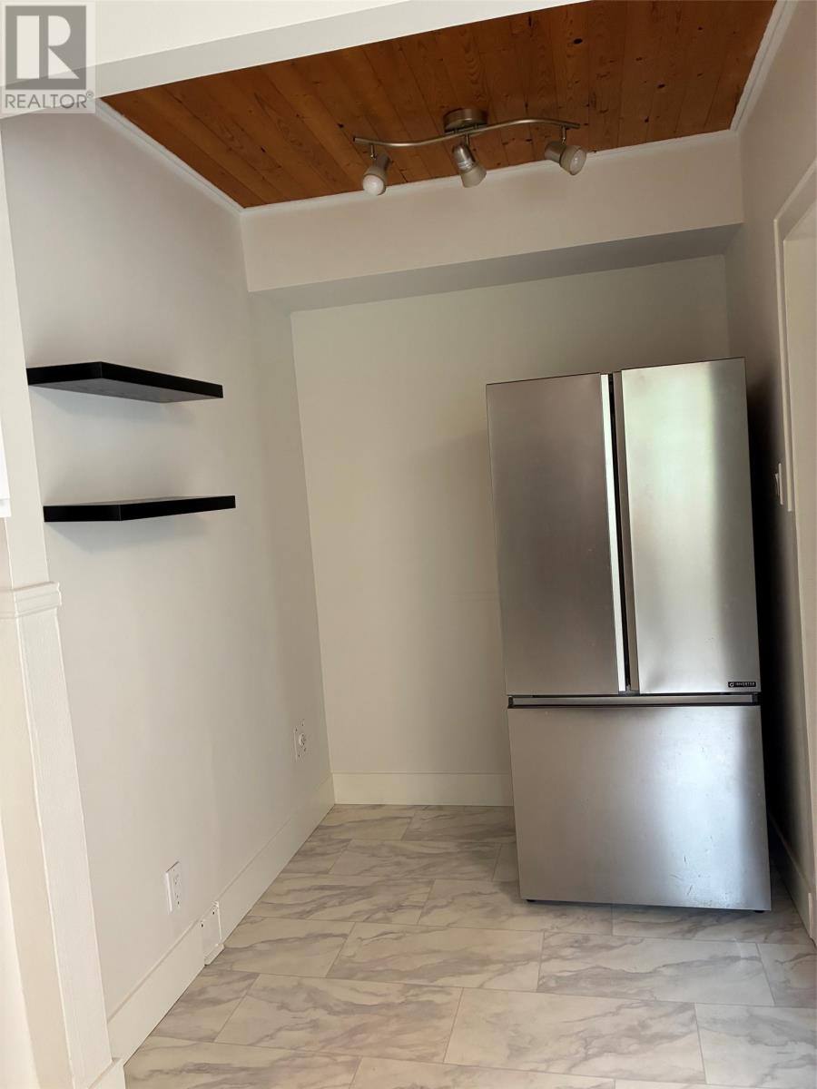 10 Morris Avenue, photo 12 of 42