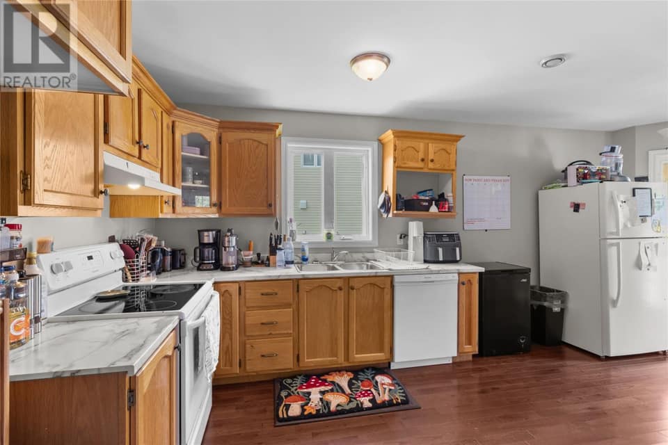 70 Winslow Street, photo 9 of 26