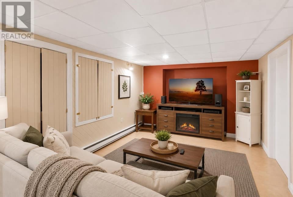 26 Lloyd Crescent, photo 28 of 37