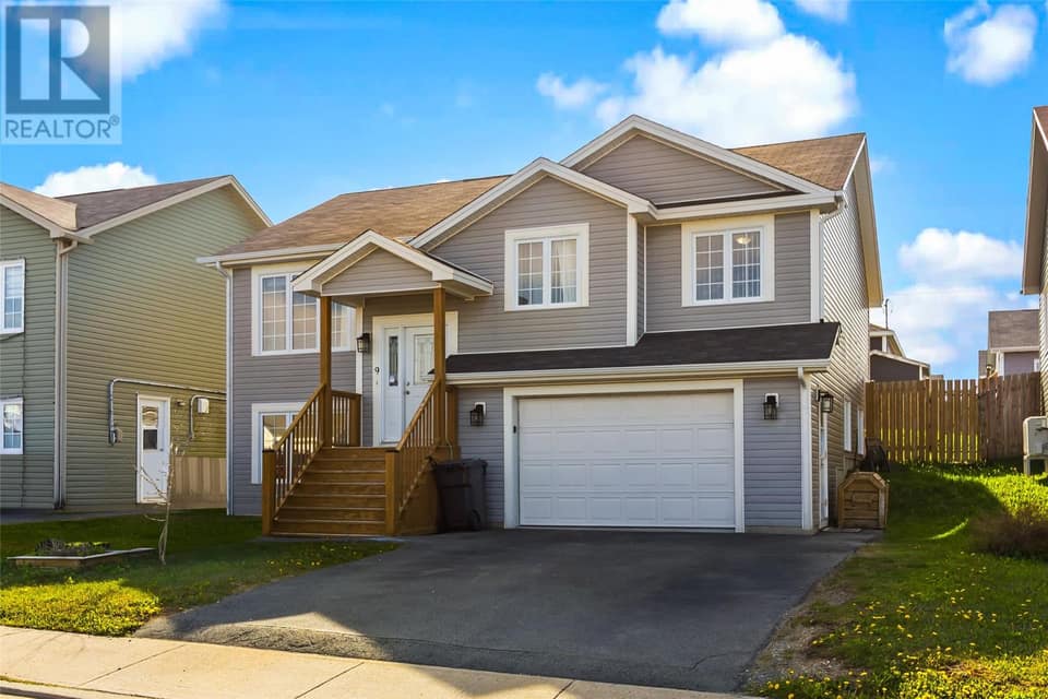9 Mayfair Avenue, photo 2 of 26