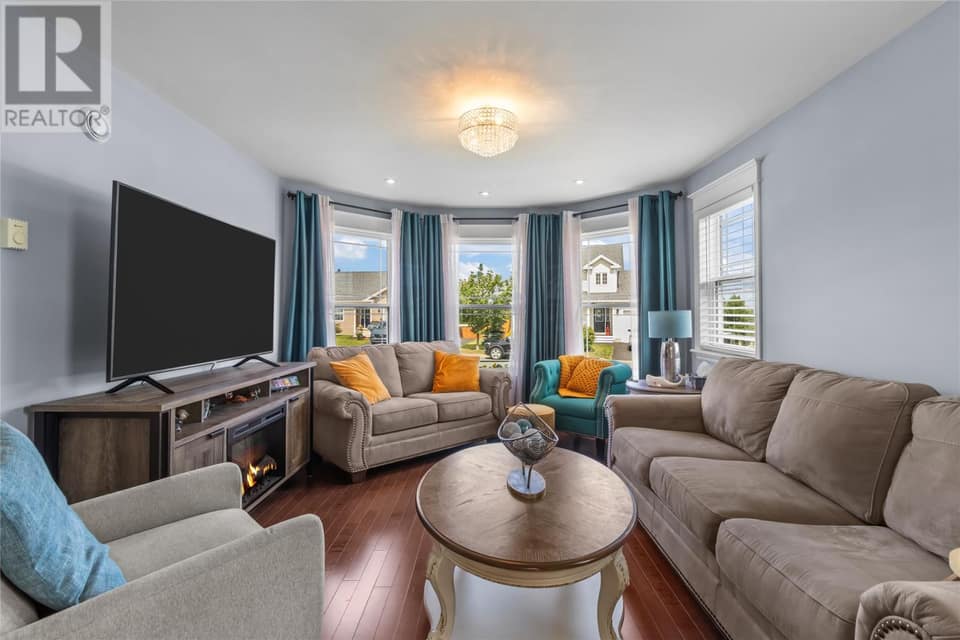 59 Bayview Heights, photo 4 of 37